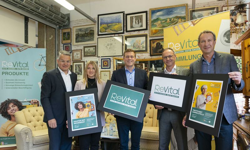 © Land OÖ/Bernhard Stadlbauer vl.n.r. Michael Piber, Silvia Haunschied, LR Stefan Kaineder, Roland Wohlmuth, Fred Edlinger