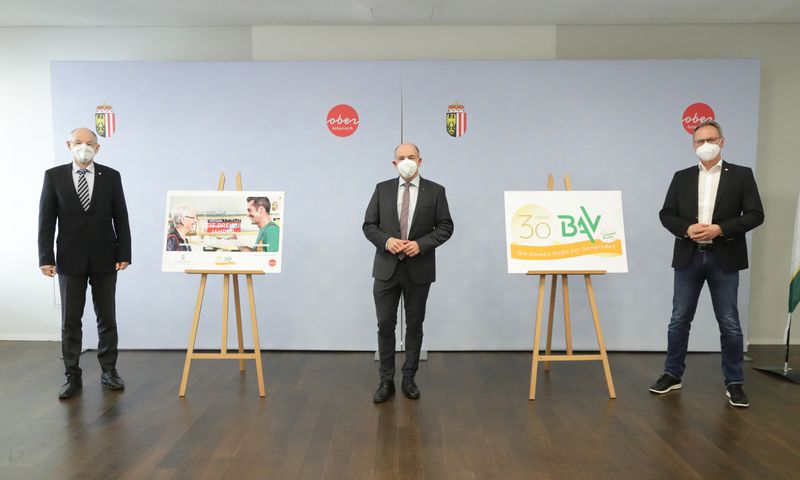 © Land OÖ / Ernst Grilnberger v.l.n.r.: DI Thomas Anderer, Max Hiegelsberger, Roland Wohlmuth