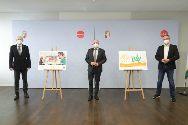 © Land OÖ / Ernst Grilnberger v.l.n.r.: DI Thomas Anderer, Max Hiegelsberger, Roland Wohlmuth