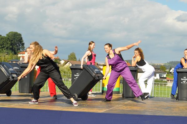 Tanzeinlage des Ensembles "Smash the Limit"; Quelle: BAV Perg