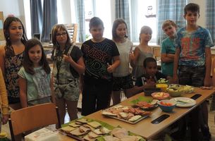 Alfons und Apfelsine_das Buffet ist eröffnet